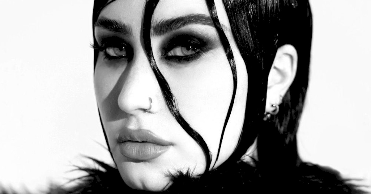 Demi Lovato relança 'Revamped' em vinil importado no Brasil