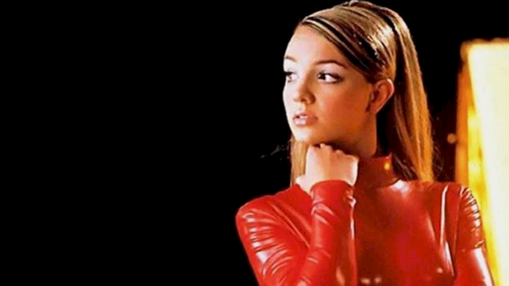 ‘Oops!’ de Britney Spears completa 25 anos. Confira as faixas mais ouvidas
