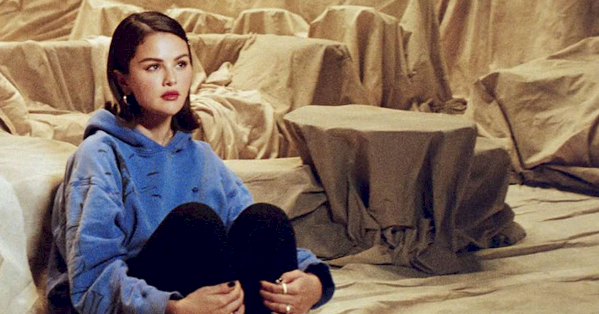 Selena Gomez: 'Younger And Hotter Than Me' ganha edição em vinil compacto