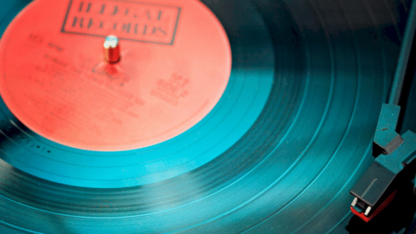 Saiba como os discos de vinil foram produzidos com gravações digitais