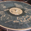 Como foram os disco de goma-laca, precursores dos discos de vinil