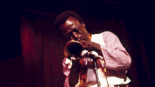 A relação dos discos de vinil com a história do jazz