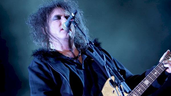 The Cure lança remixes de 'A Lost World' em disco de vinil triplo