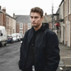 Sam Fender: 'People Watching' é o vinil mais vendido de 2025